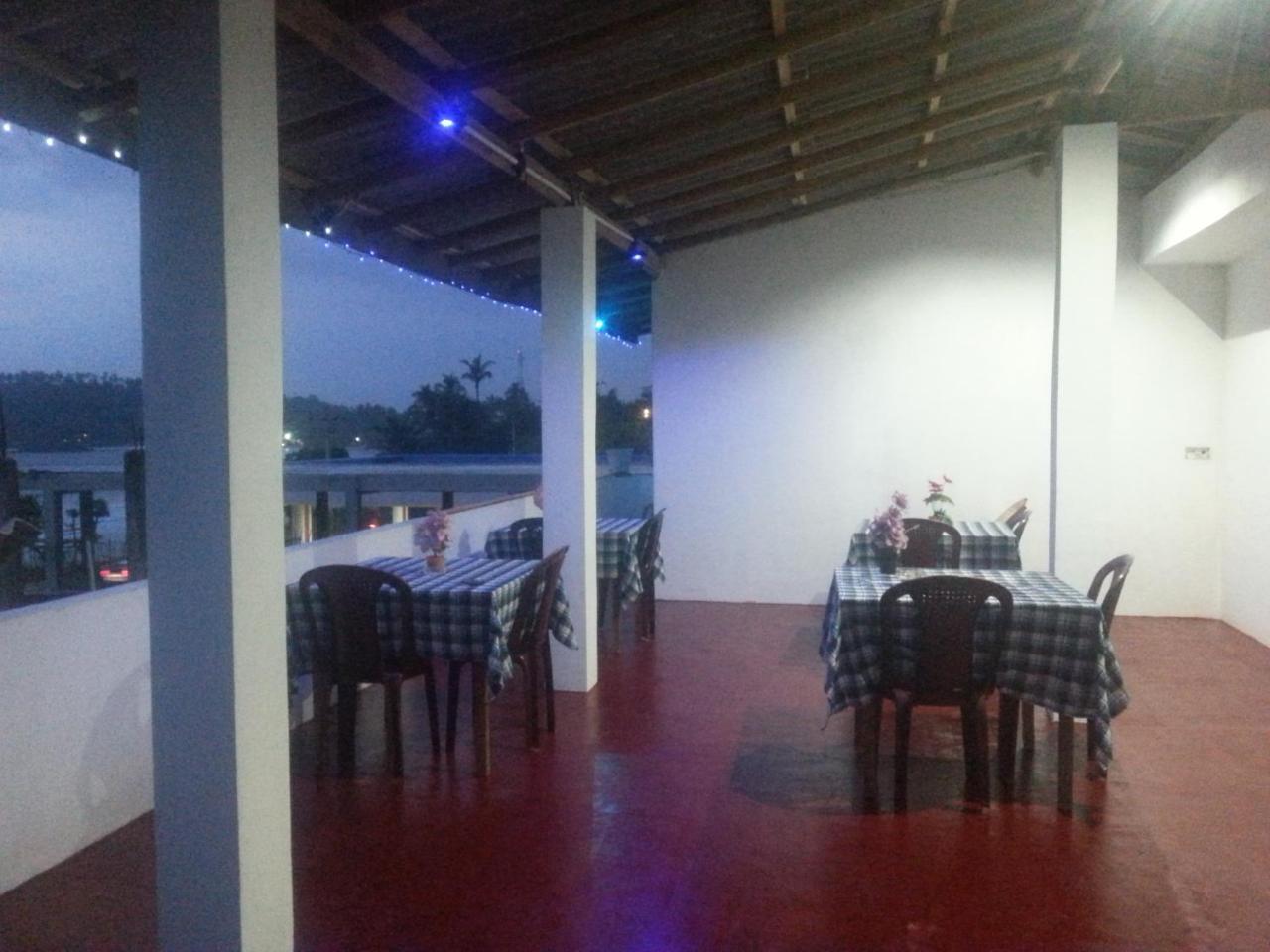 Sun Ocean Inn Mirissa Εξωτερικό φωτογραφία